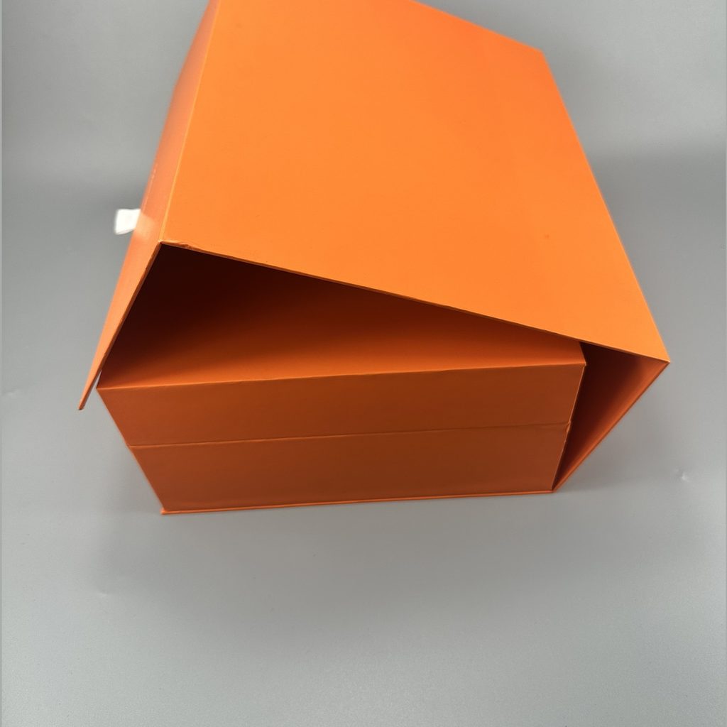 Disc orange gift box 06